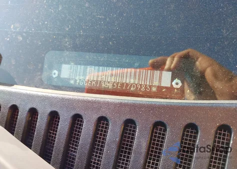 2005 Chevrolet Silverado 1500 Z71 from USA, damaged, VIN 1GCEK19B85E170983